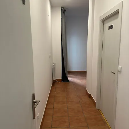 Urban Garden Albergue