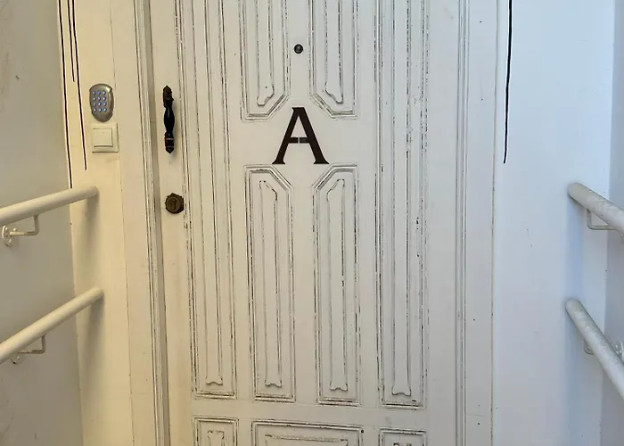 Urban Garden Hostal *