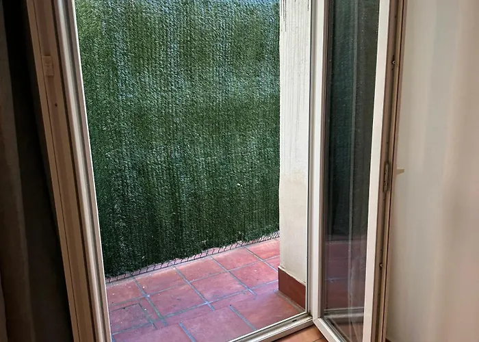 אכסניה Urban Garden *