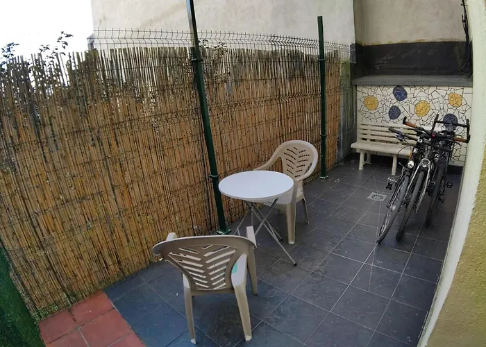 אכסניה Urban Garden *